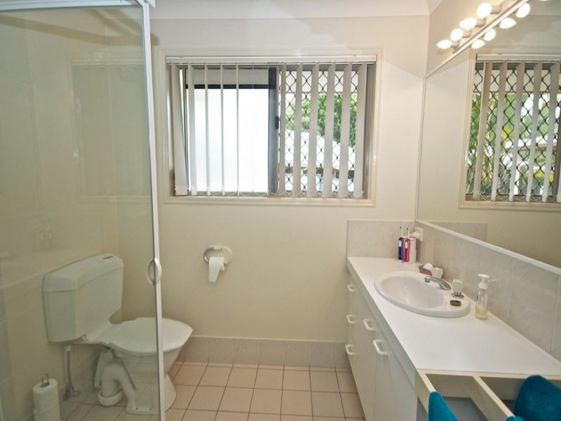 17 Fadden Close, Arundel QLD 4214