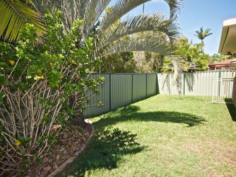 17 Fadden Close, Arundel QLD 4214