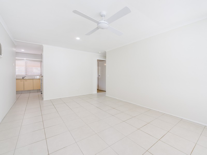 2/14 Hentdale Court, Labrador QLD 4215