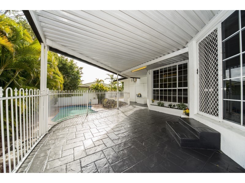 7 Cherry Alder Court, Arundel QLD 4214