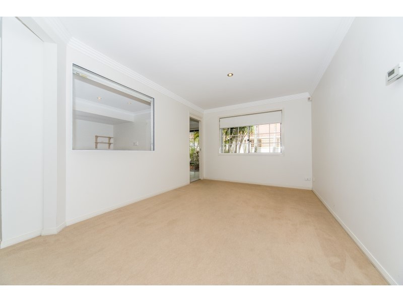 7 Cherry Alder Court, Arundel QLD 4214