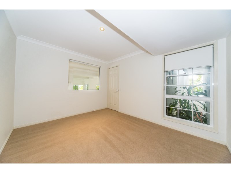 7 Cherry Alder Court, Arundel QLD 4214