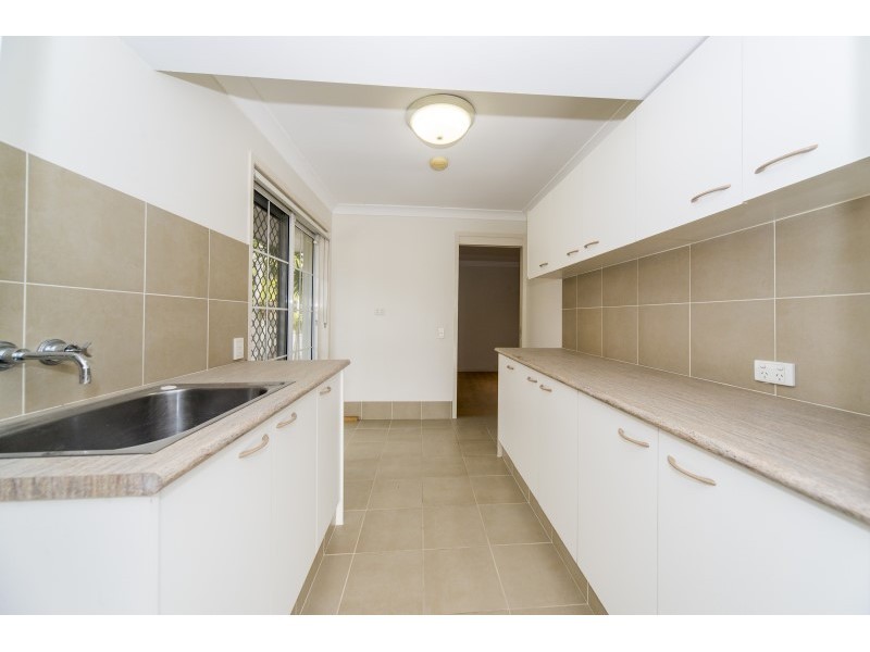 7 Cherry Alder Court, Arundel QLD 4214