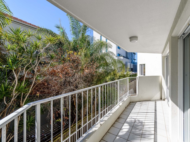 10/444 Marine Parade, Biggera Waters QLD 4216