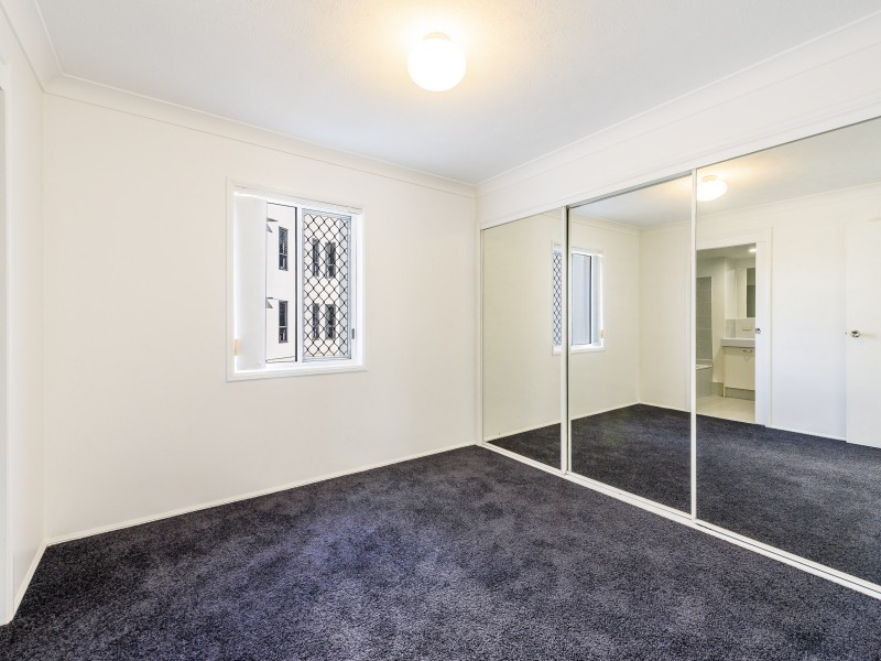 10/444 Marine Parade, Biggera Waters QLD 4216