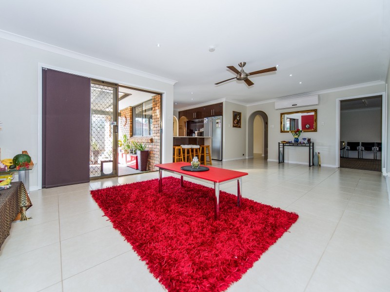 43 Melbourne Road, Arundel QLD 4214