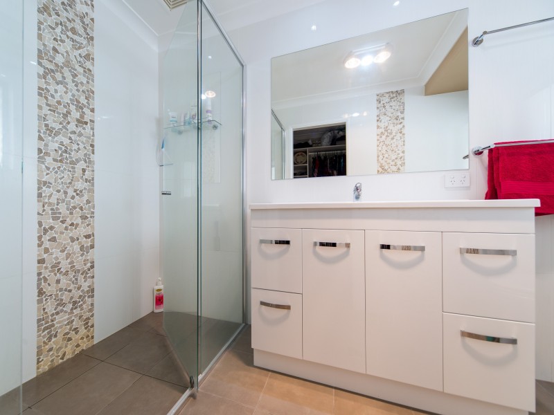 43 Melbourne Road, Arundel QLD 4214