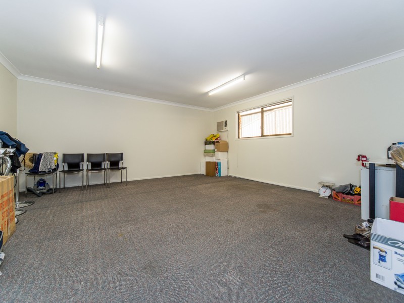 43 Melbourne Road, Arundel QLD 4214