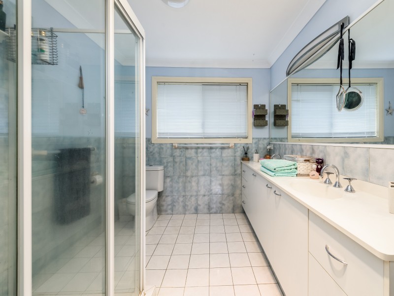 25 Jack Nicklaus Way, Parkwood QLD 4214