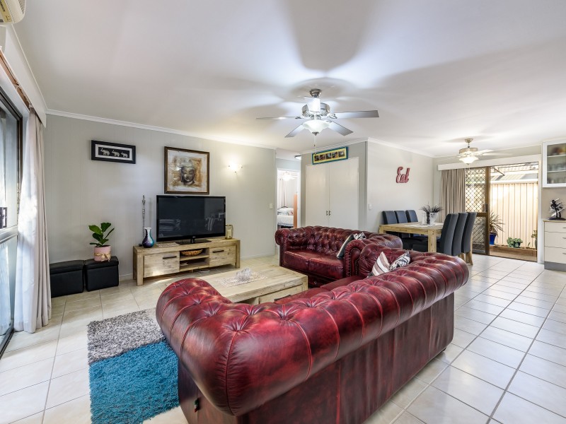 1/12 Davebill Court, Labrador QLD 4215