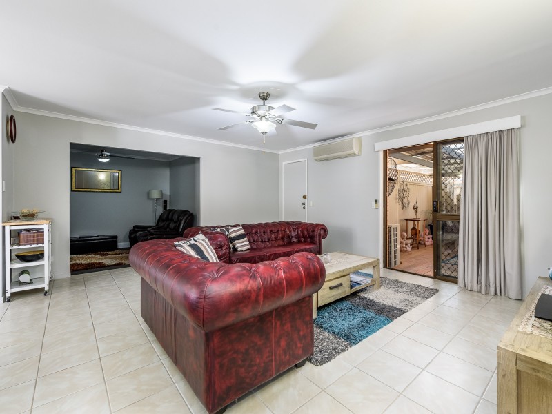 1/12 Davebill Court, Labrador QLD 4215