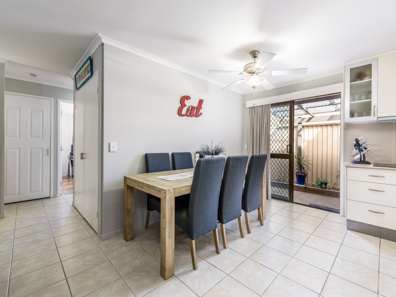 1/12 Davebill Court, Labrador QLD 4215