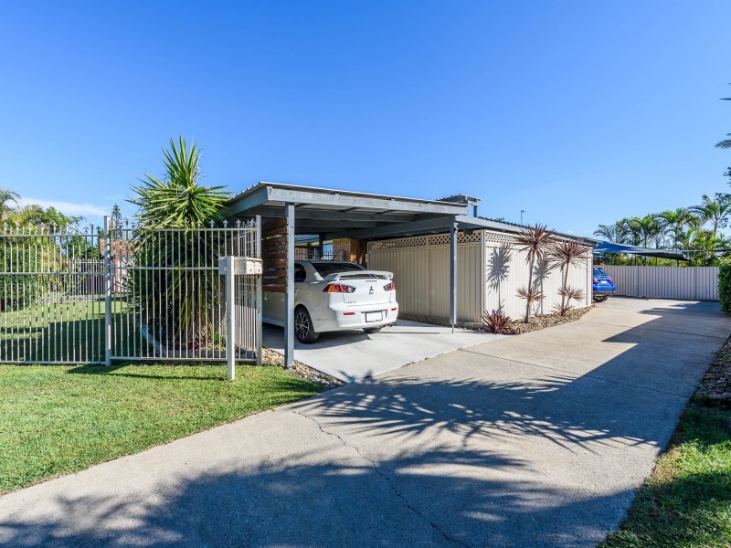 1/12 Davebill Court, Labrador QLD 4215