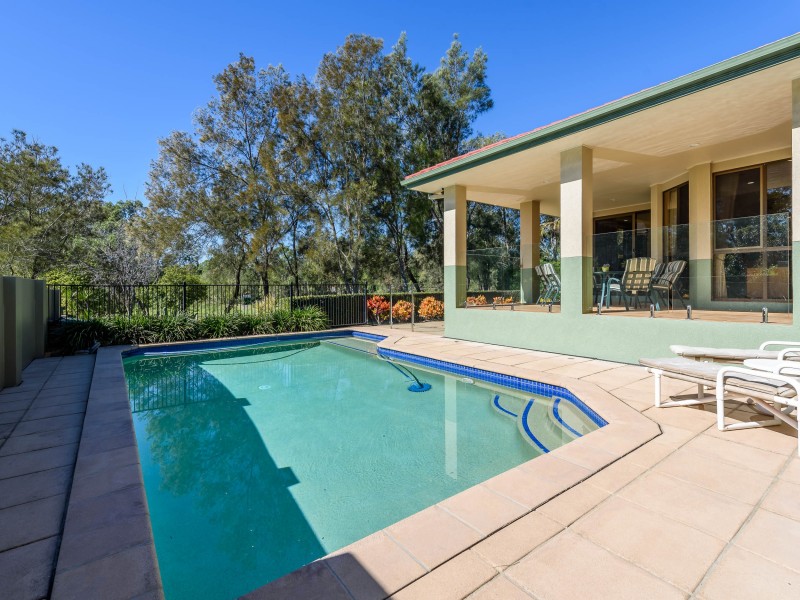53 Chichester Drive, Arundel QLD 4214