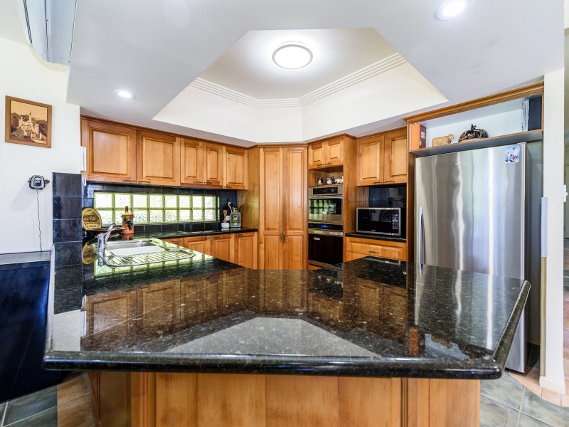 53 Chichester Drive, Arundel QLD 4214