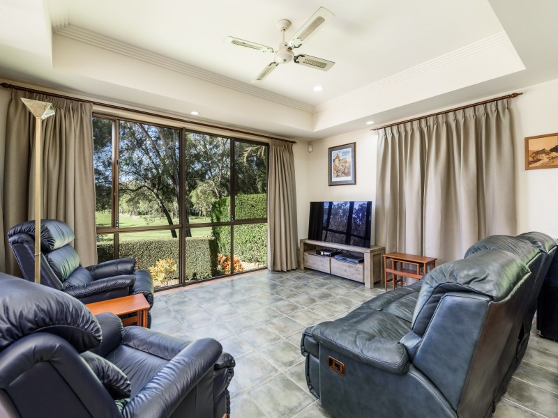 53 Chichester Drive, Arundel QLD 4214