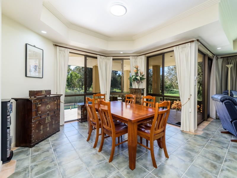 53 Chichester Drive, Arundel QLD 4214