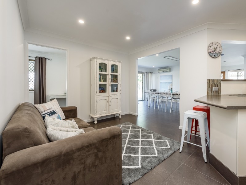 5 Bulla Court, Arundel QLD 4214