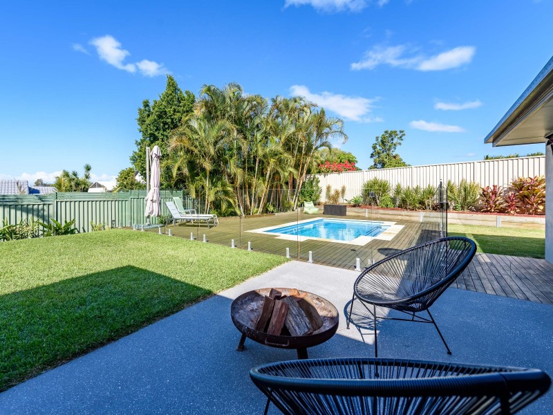 5 Bulla Court, Arundel QLD 4214