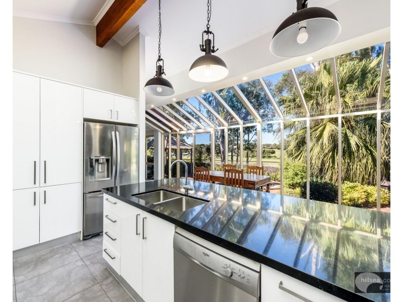 42 Peter Thomson Drive, Parkwood QLD 4214