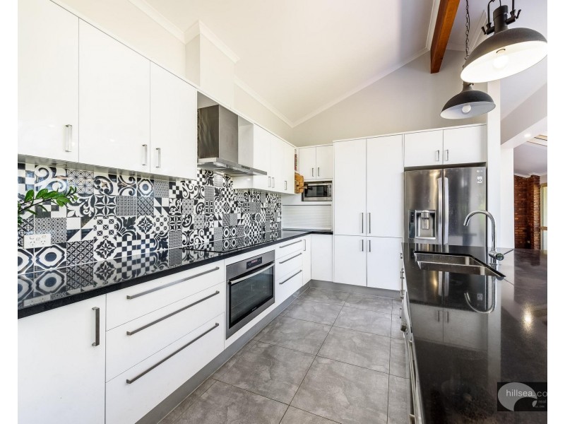 42 Peter Thomson Drive, Parkwood QLD 4214