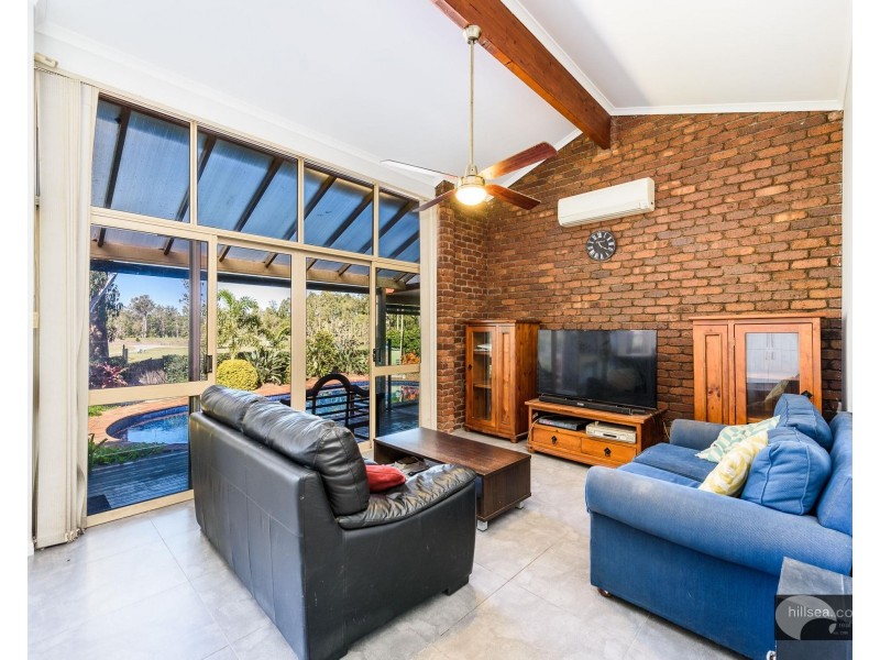 42 Peter Thomson Drive, Parkwood QLD 4214