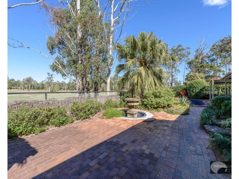 42 Peter Thomson Drive, Parkwood QLD 4214