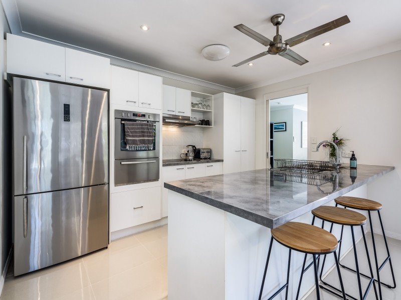 13 Hirono Court, Parkwood QLD 4214