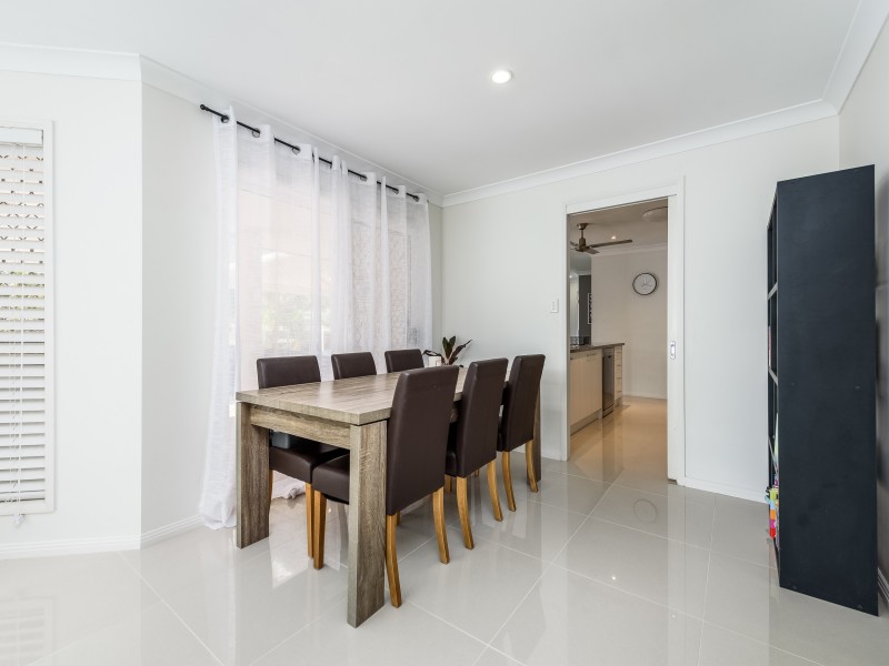 13 Hirono Court, Parkwood QLD 4214