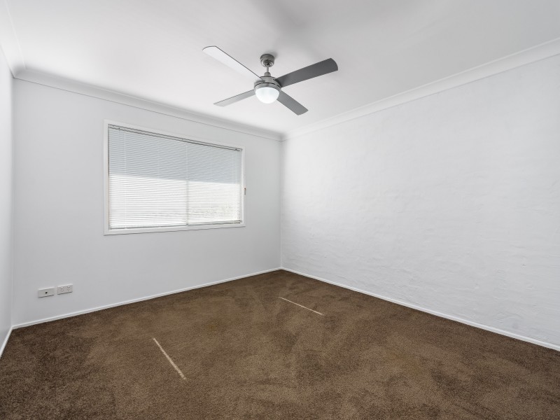 8/19 Middle Street, Labrador QLD 4215