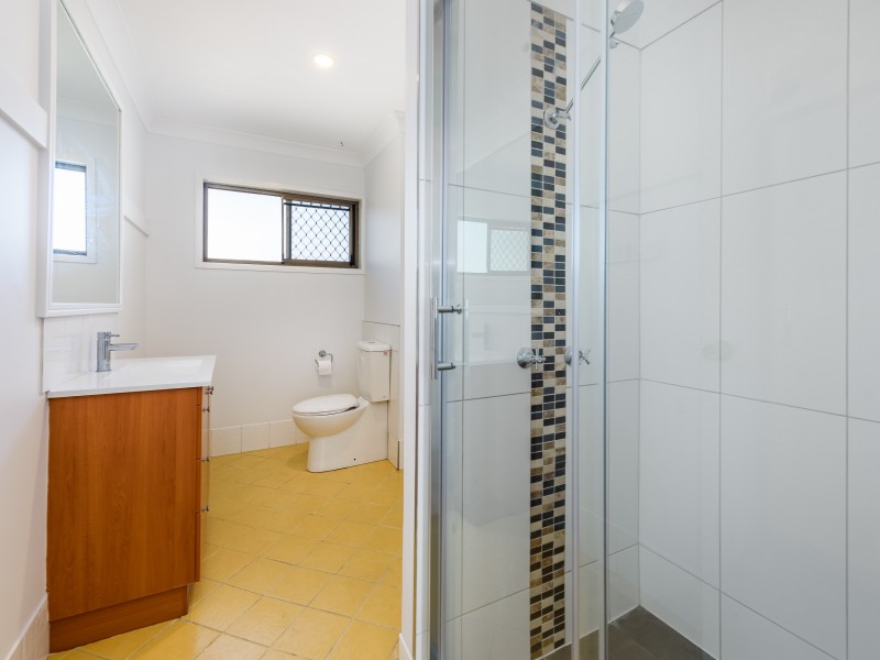 8/19 Middle Street, Labrador QLD 4215