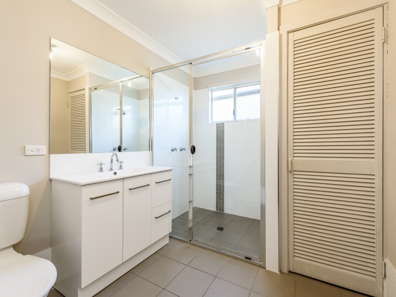 37 Tooraneedin Road, Coomera QLD 4209