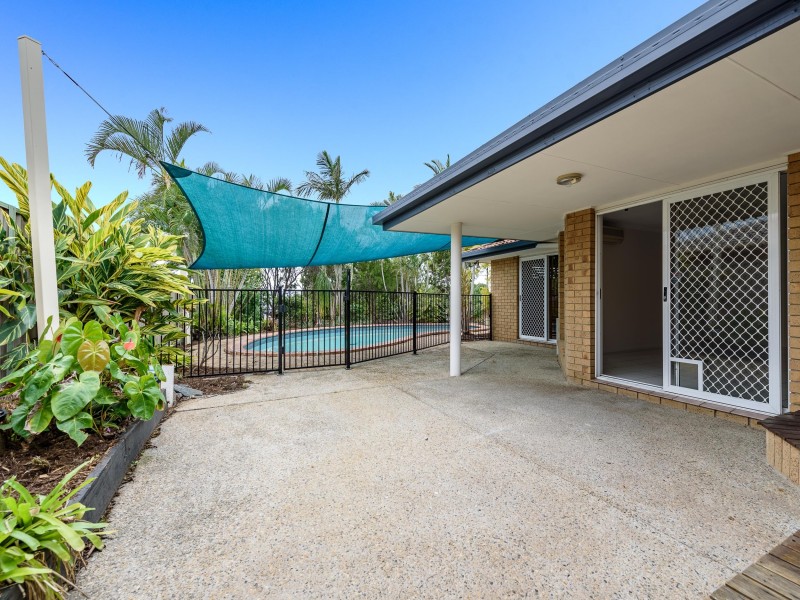 5 Open Drive, Arundel QLD 4214