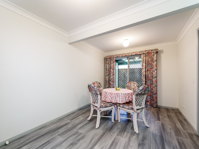 2/27 Ashbourne Terrace, Biggera Waters QLD 4216