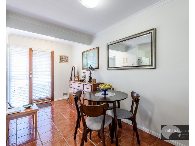 4/63 Olsen Avenue, Labrador QLD 4215