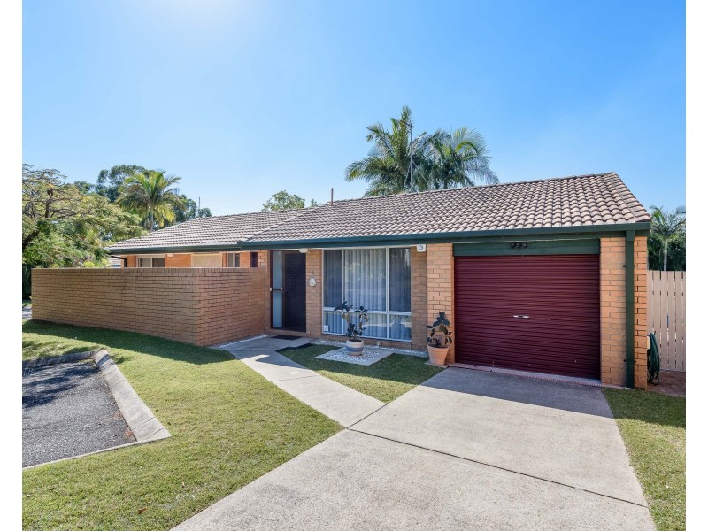 2/35 McMillan Street, Labrador QLD 4215