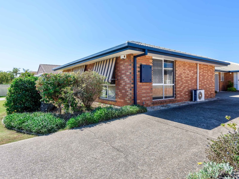 1/11 Coventry Court, Labrador QLD 4215