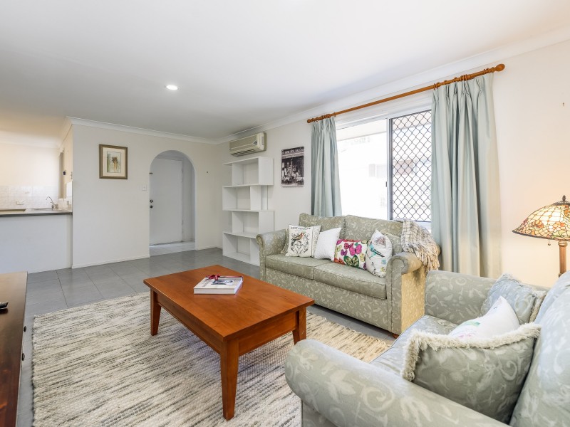 1/11 Coventry Court, Labrador QLD 4215