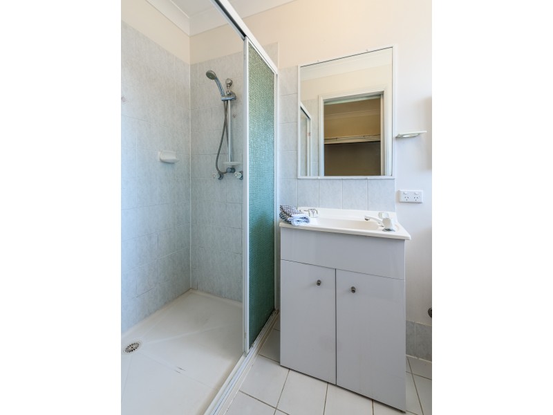 1/11 Coventry Court, Labrador QLD 4215