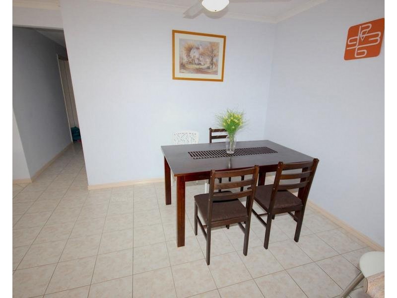 1/11 Jenaya Place, Labrador QLD 4215