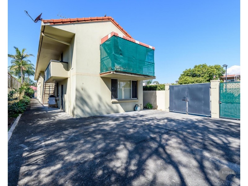 8 Clayton Street, Labrador QLD 4215