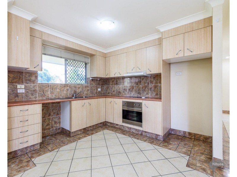 8 Clayton Street, Labrador QLD 4215