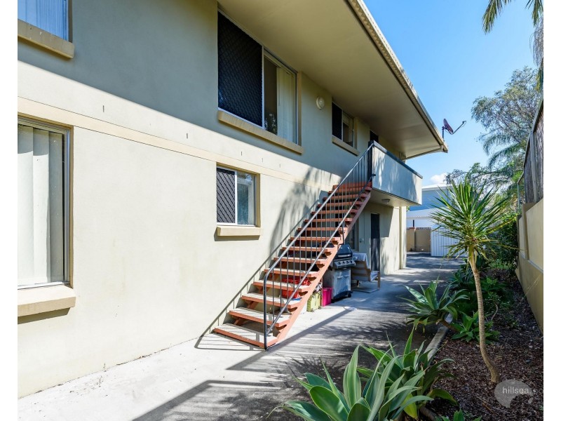 8 Clayton Street, Labrador QLD 4215