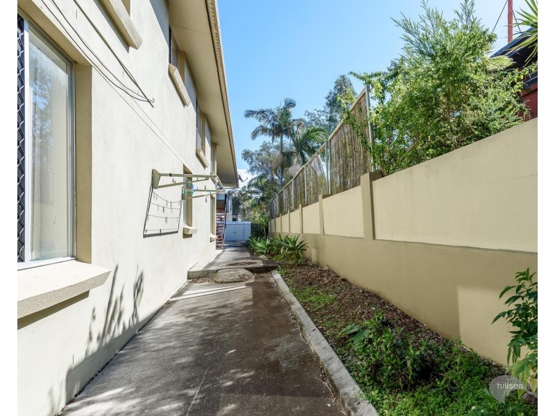 8 Clayton Street, Labrador QLD 4215