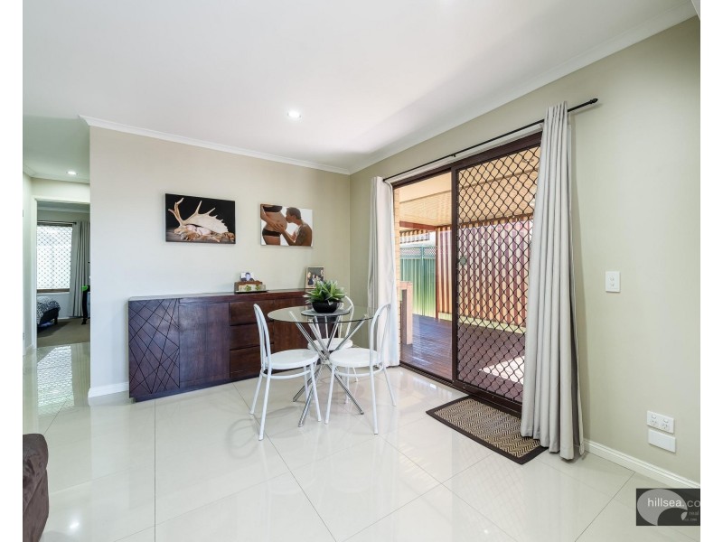 2/19 Hentdale Court, Labrador QLD 4215