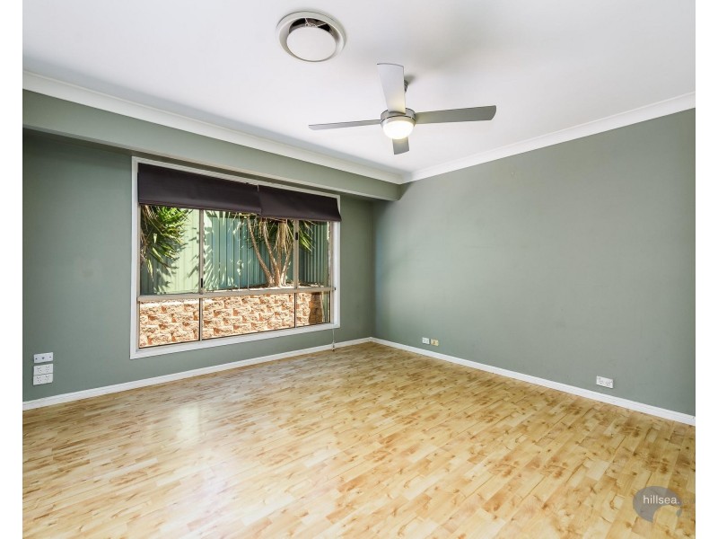 39 Dromana Crescent, Helensvale QLD 4212