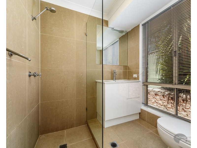 39 Dromana Crescent, Helensvale QLD 4212