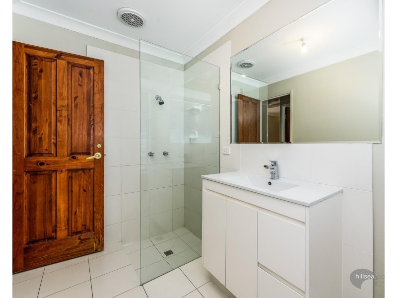 39 Dromana Crescent, Helensvale QLD 4212