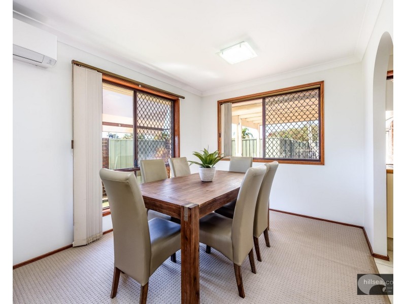2 Essendon Close, Arundel QLD 4214