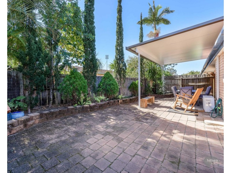 2/5 Elm Court, Labrador QLD 4215